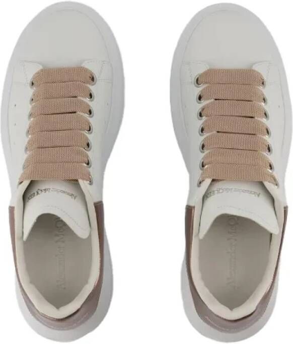 Alexander McQueen Pre-owned Leather sneakers White Dames