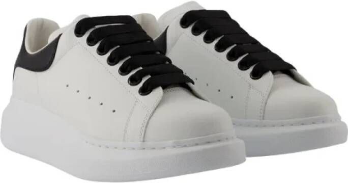 Alexander McQueen Pre-owned Leather sneakers White Dames