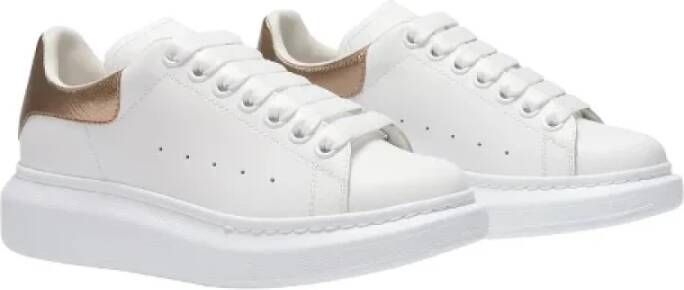 Alexander McQueen Pre-owned Leather sneakers White Dames