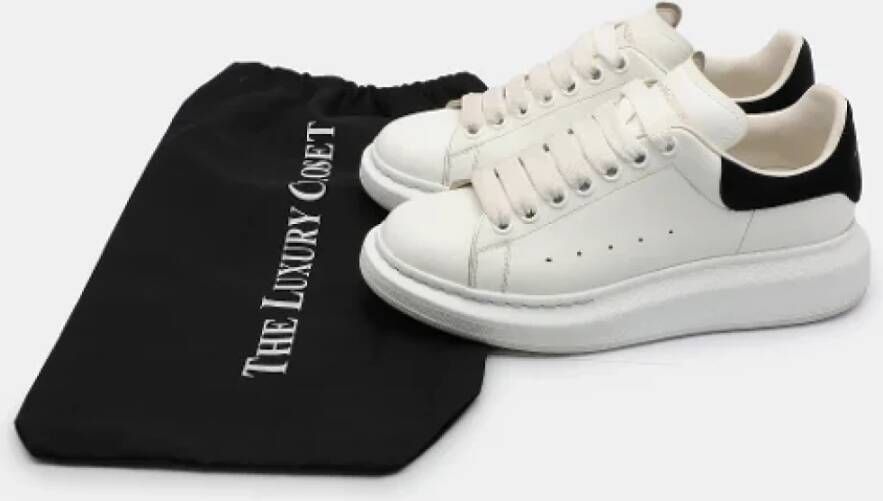 Alexander McQueen Pre-owned Leather sneakers White Dames