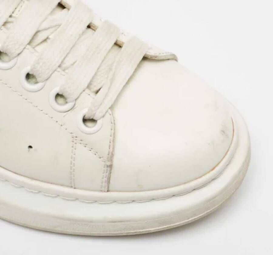 Alexander McQueen Pre-owned Leather sneakers White Dames