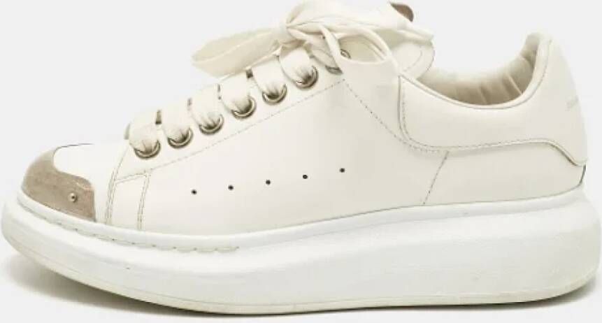 Alexander McQueen Pre-owned Leather sneakers White Dames