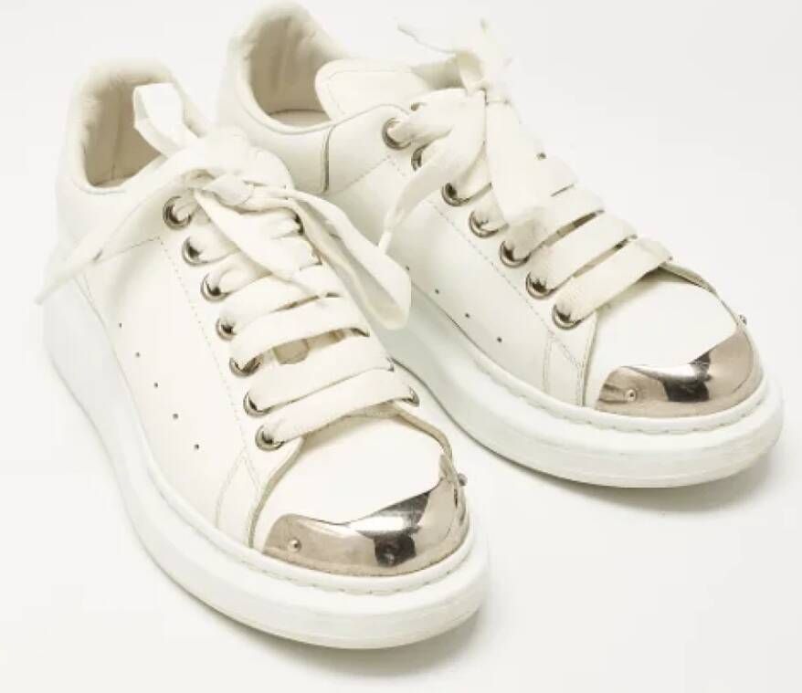 Alexander McQueen Pre-owned Leather sneakers White Dames