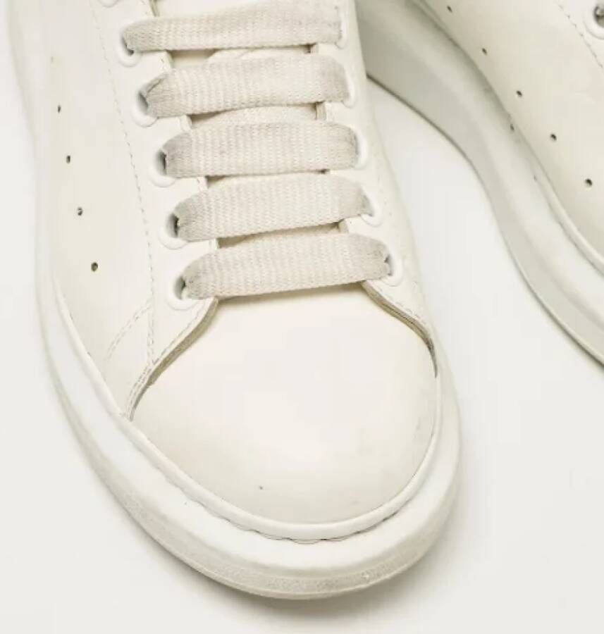 Alexander McQueen Pre-owned Leather sneakers White Dames