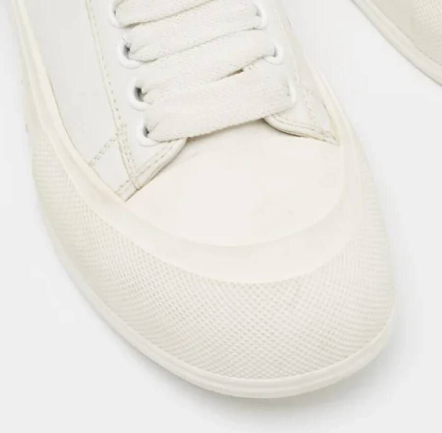 Alexander McQueen Pre-owned Leather sneakers White Dames