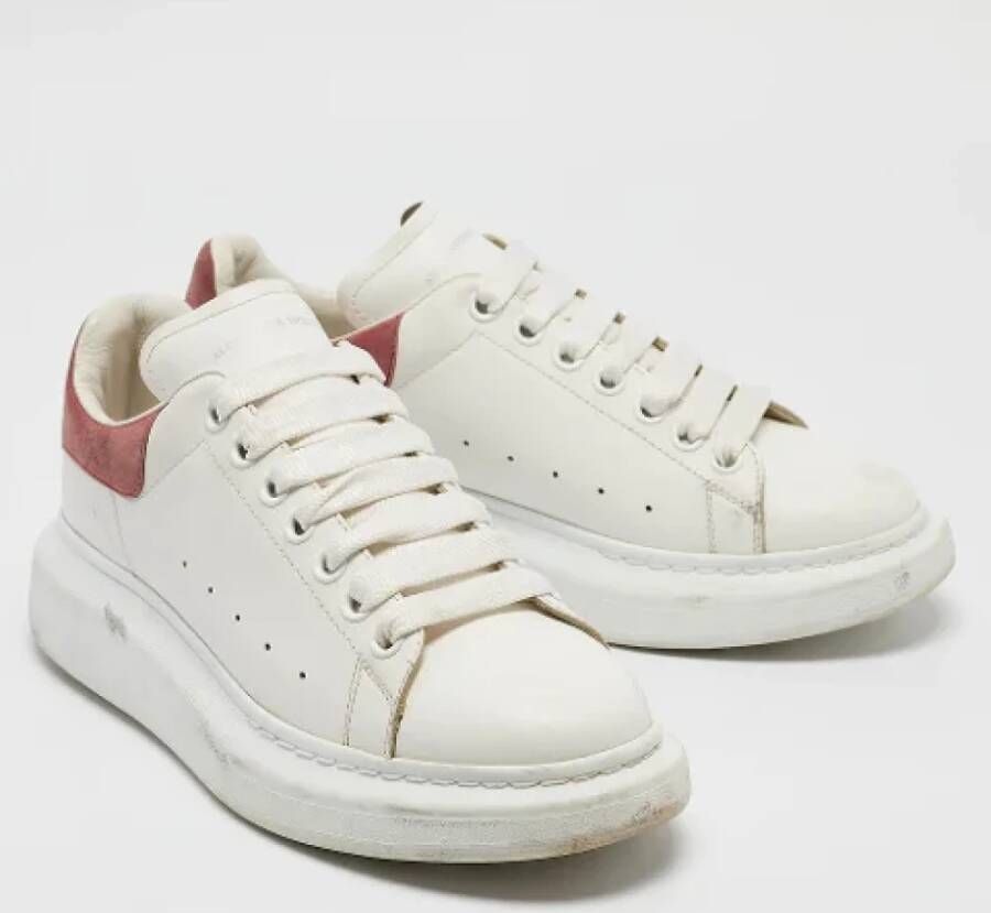 Alexander McQueen Pre-owned Leather sneakers White Dames