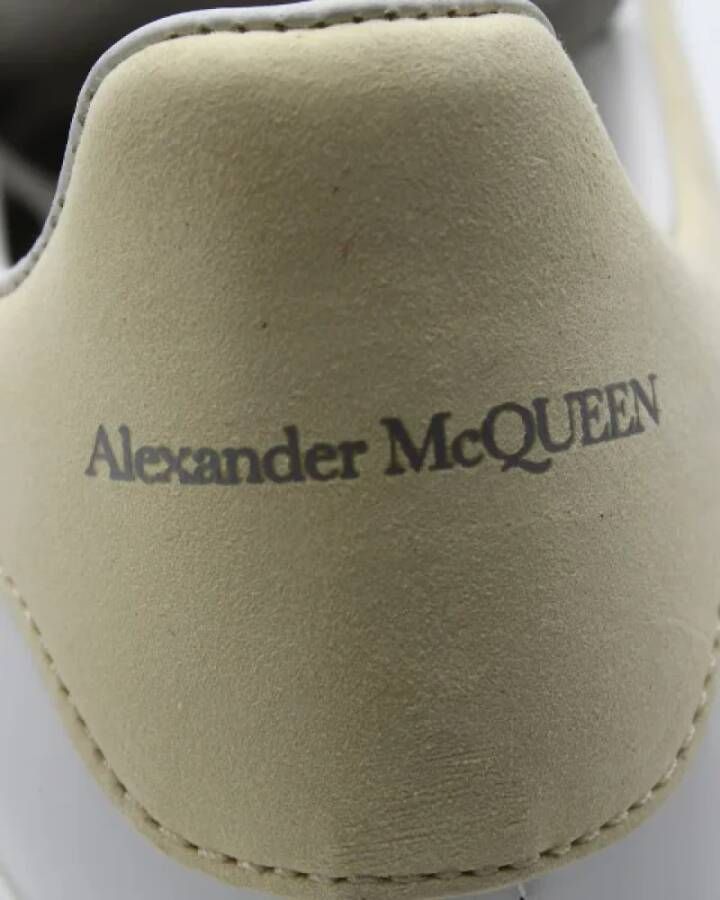 Alexander McQueen Pre-owned Leather sneakers White Dames