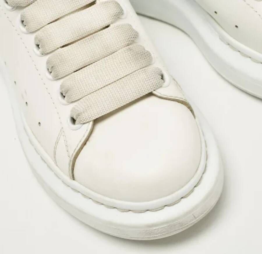 Alexander McQueen Pre-owned Leather sneakers White Dames