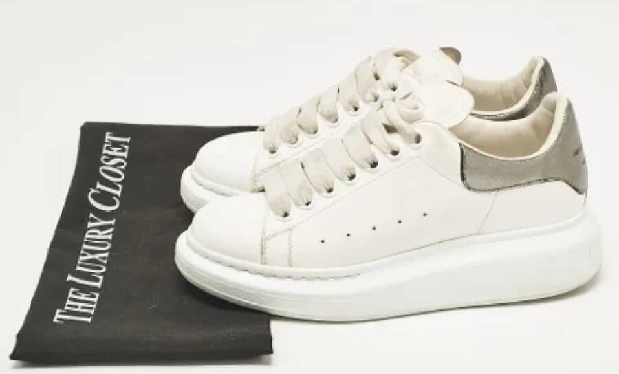 Alexander McQueen Pre-owned Leather sneakers White Dames