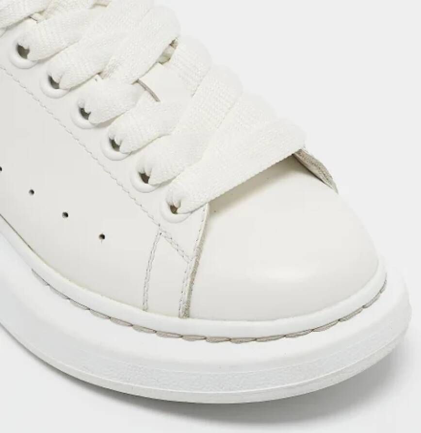 Alexander McQueen Pre-owned Leather sneakers White Dames