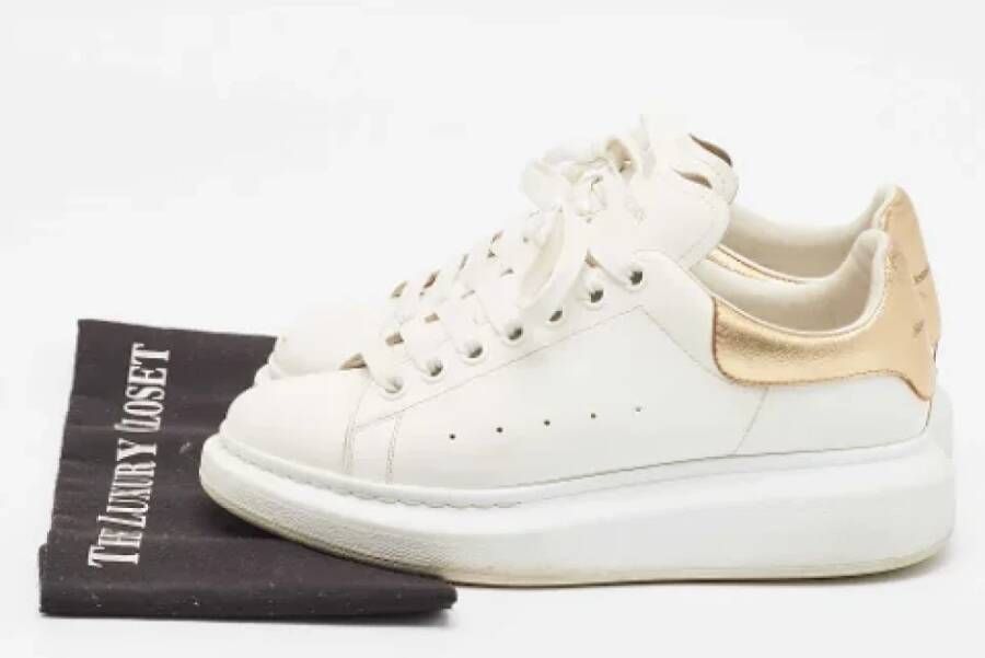 Alexander McQueen Pre-owned Leather sneakers White Dames