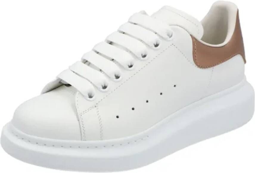 Alexander McQueen Pre-owned Leather sneakers White Dames