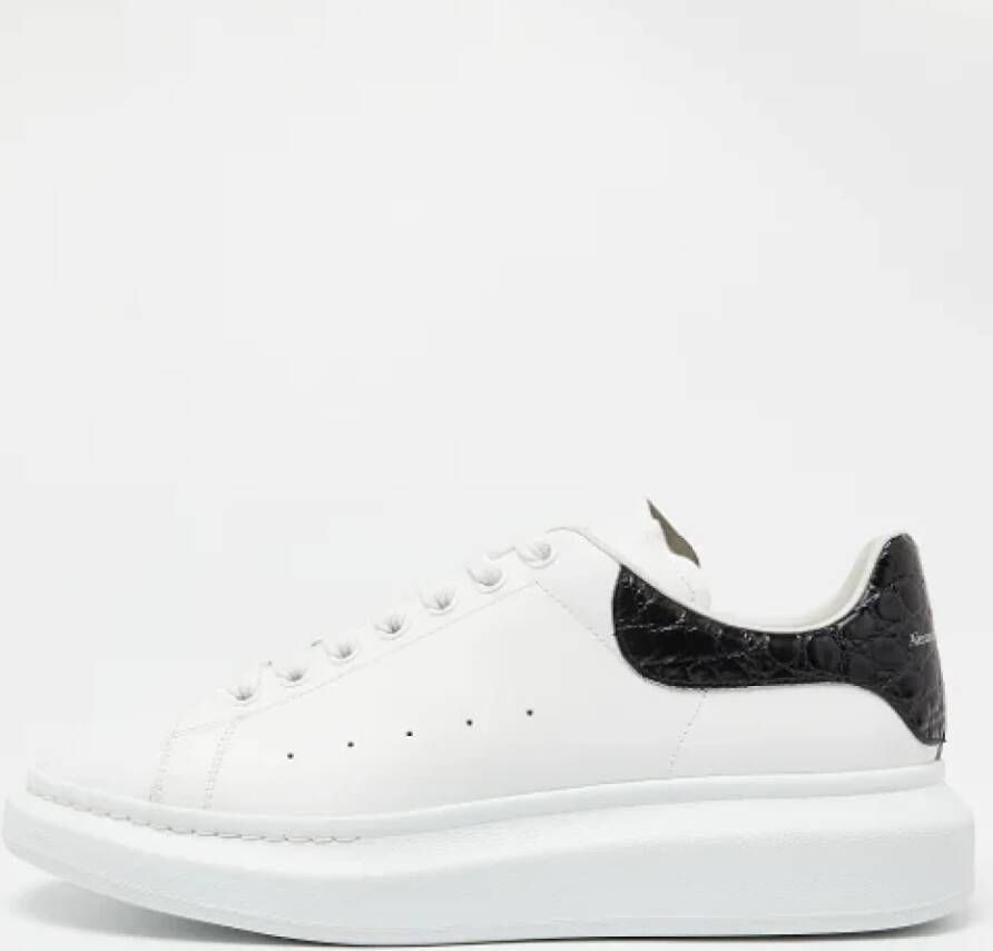 Alexander McQueen Pre-owned Leather sneakers White Heren