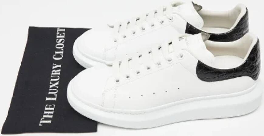 Alexander McQueen Pre-owned Leather sneakers White Heren