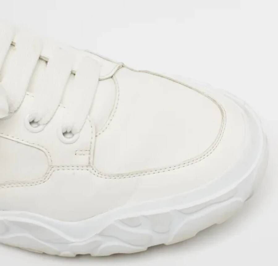 Alexander McQueen Pre-owned Leather sneakers White Heren