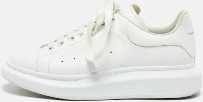 Alexander McQueen Pre-owned Leather sneakers White Heren