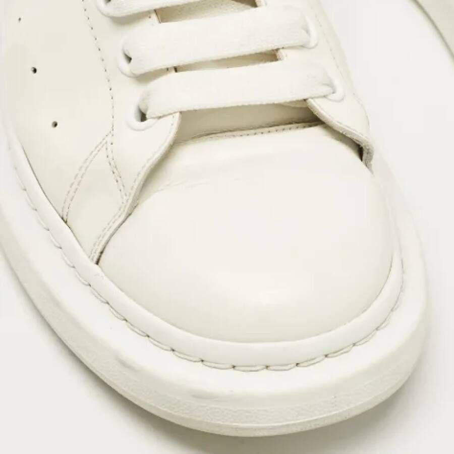 Alexander McQueen Pre-owned Leather sneakers White Heren