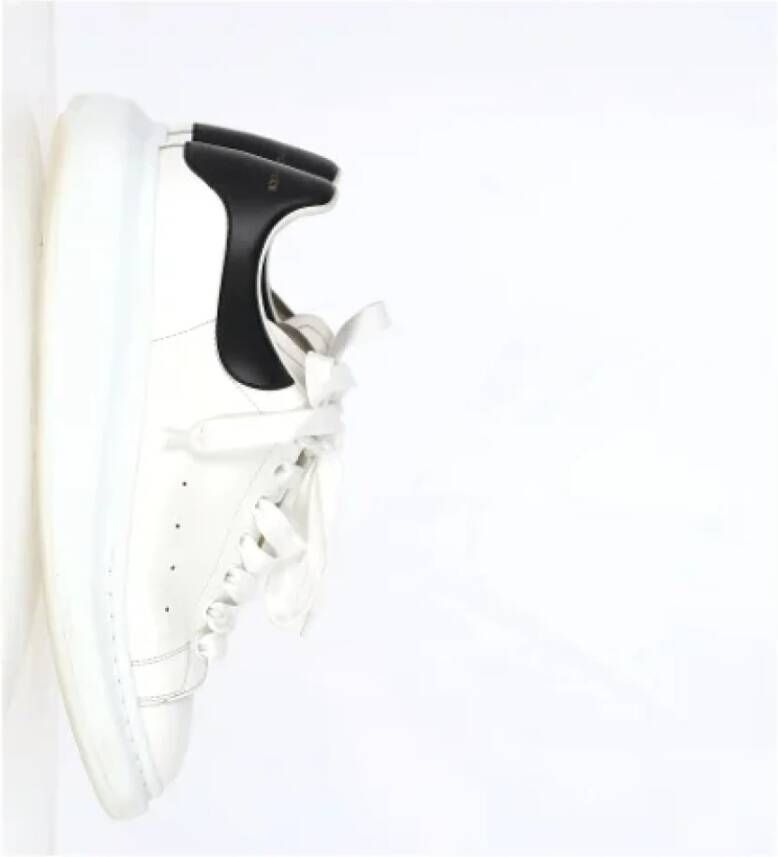 Alexander McQueen Pre-owned Leather sneakers White Heren