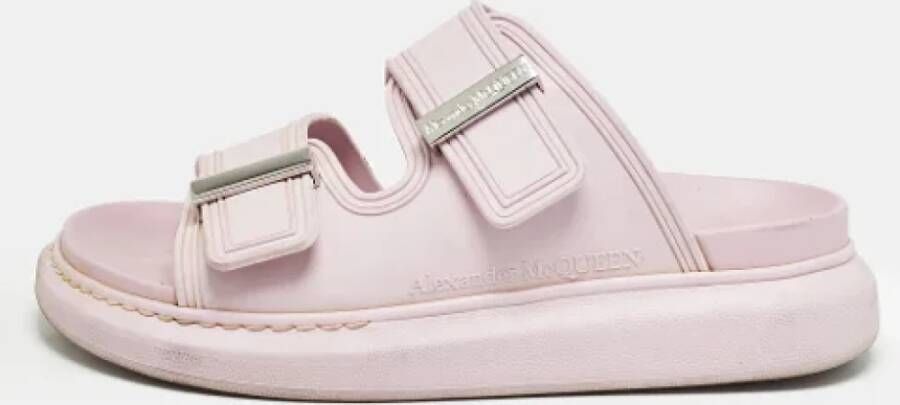 Alexander McQueen Pre-owned Rubber flats Pink Dames