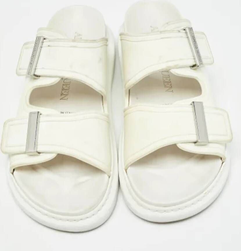 Alexander McQueen Pre-owned Rubber flats White Dames