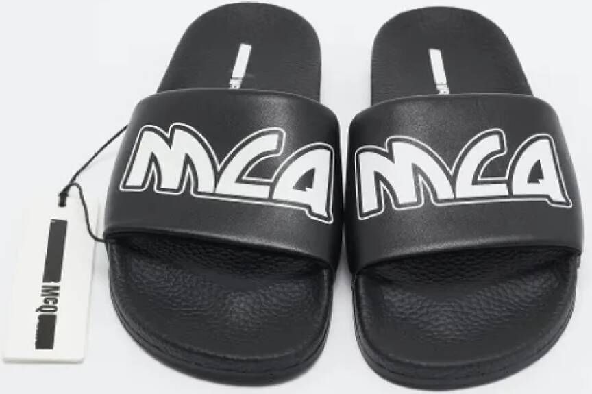 Alexander McQueen Pre-owned Rubber sandals Black Dames