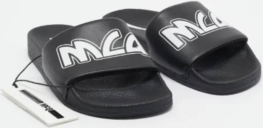 Alexander McQueen Pre-owned Rubber sandals Black Dames