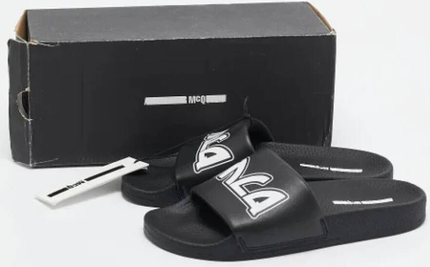 Alexander McQueen Pre-owned Rubber sandals Black Dames