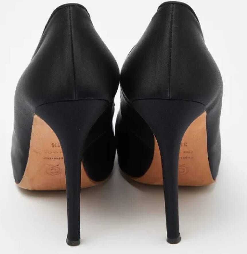 Alexander McQueen Pre-owned Satin heels Black Dames