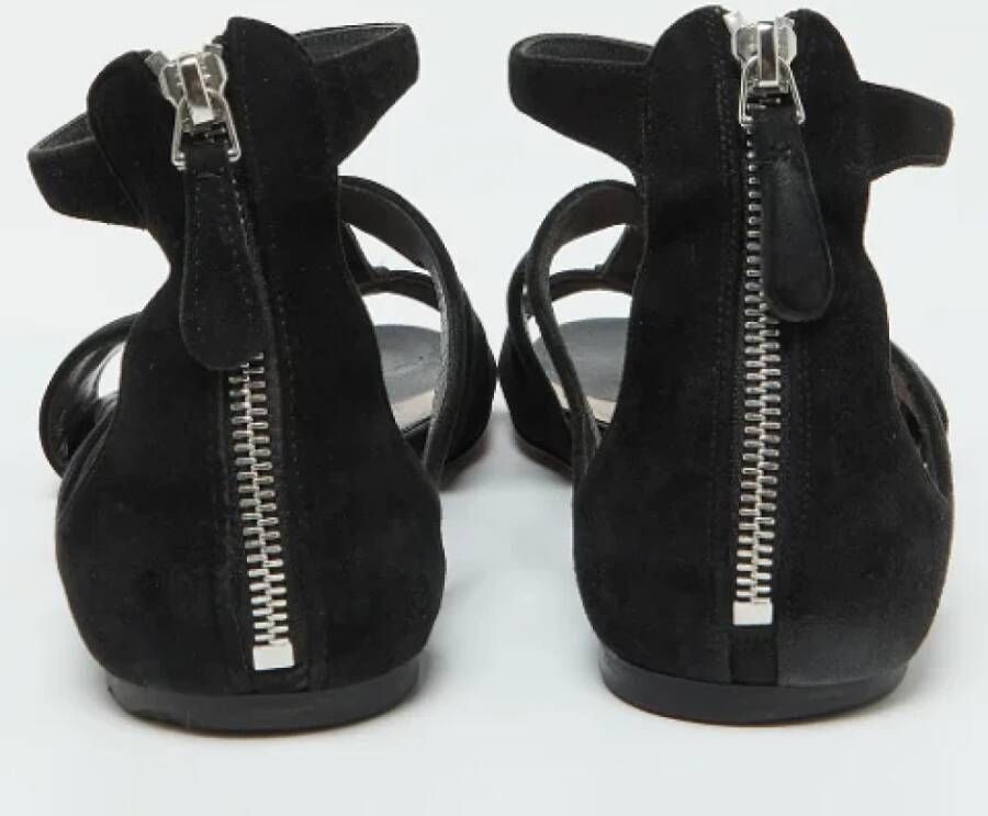 Alexander McQueen Pre-owned Suede flats Black Dames