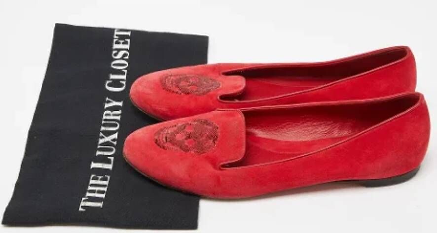 Alexander McQueen Pre-owned Suede flats Red Dames