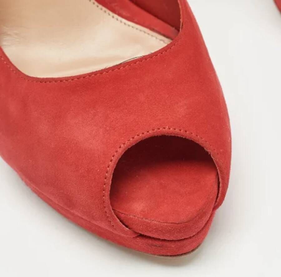 Alexander McQueen Pre-owned Suede heels Red Dames