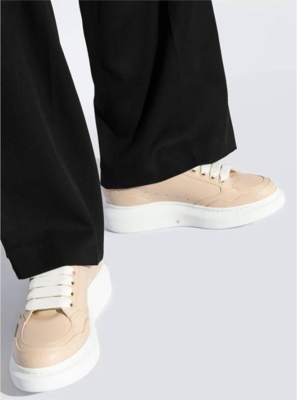 alexander mcqueen Sportschoenen van Beige Dames