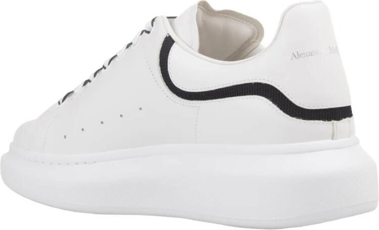 alexander mcqueen Witte Oversized Sneakers met Marineblauwe Inzet White Heren