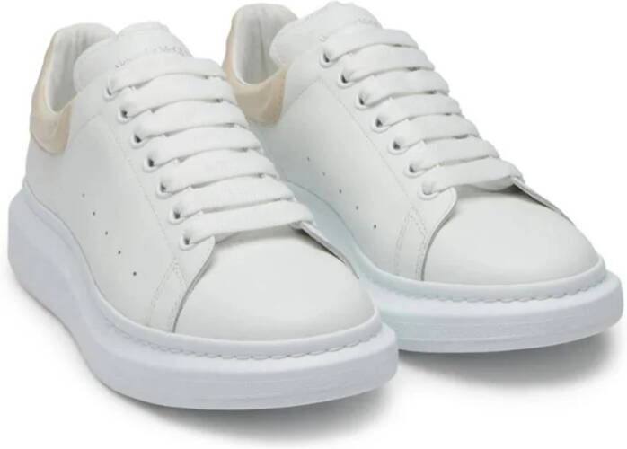 alexander mcqueen Witte Sneakers met Beige Logo Hiel White Heren