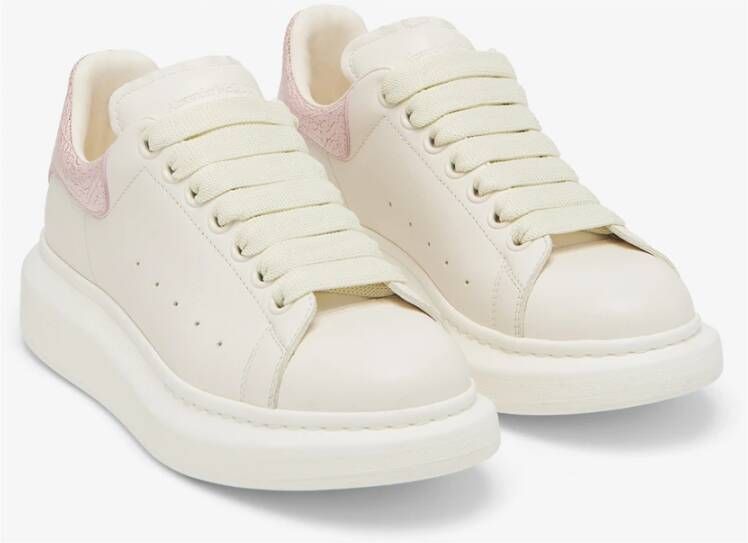 alexander mcqueen Witte Sneakers met Contrasterende Hiel White Dames