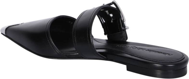 alexander mcqueen Zwarte Ballerina's met Puntige Neus en Metalen Neuskap Black Dames