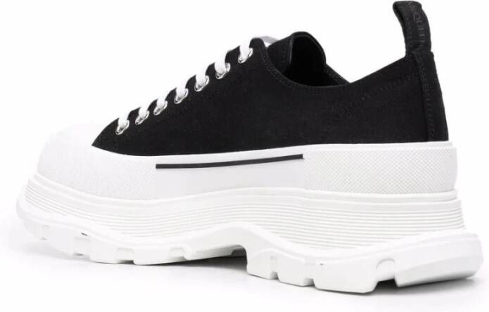 alexander mcqueen Zwarte Canvas Sneakers Tread Slick Black Heren