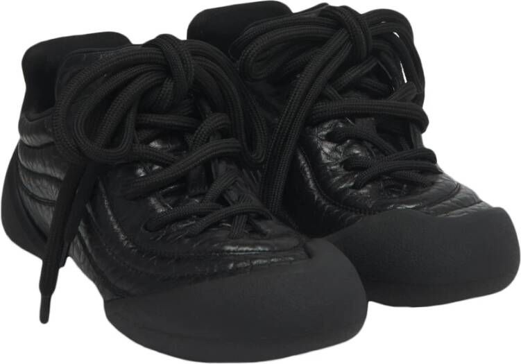 alexander mcqueen Zwarte Flexion Sneakers met Rode en Witte Veters Black Dames