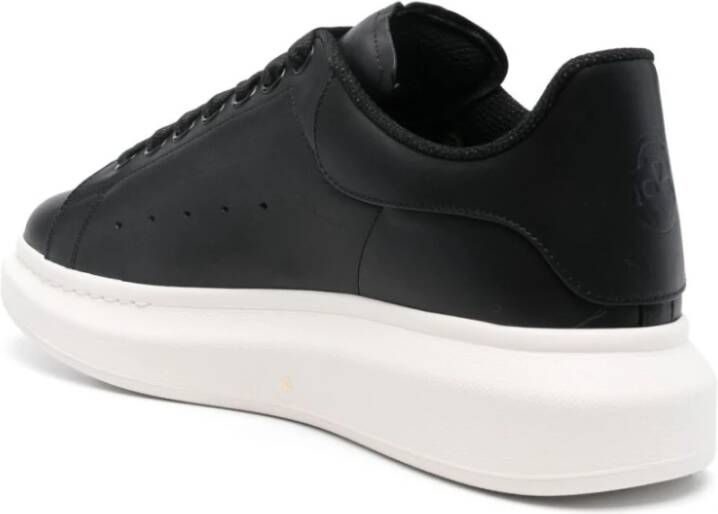 alexander mcqueen Zwarte Oversized Sneakers met Omgekeerde Schedel Black Heren