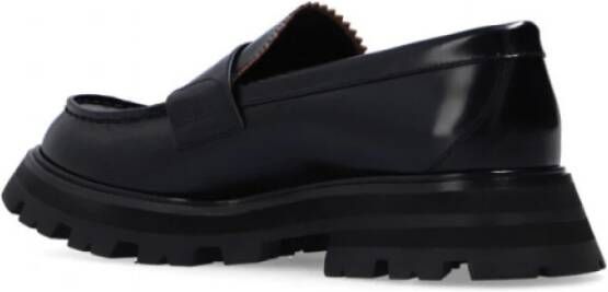 alexander mcqueen Zwarte Wander Loafers met Lug Rubberen Zool Black Dames