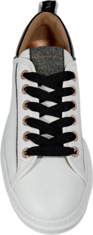 Alexander Smith Wembley Sneakers Wit Zwart White Dames