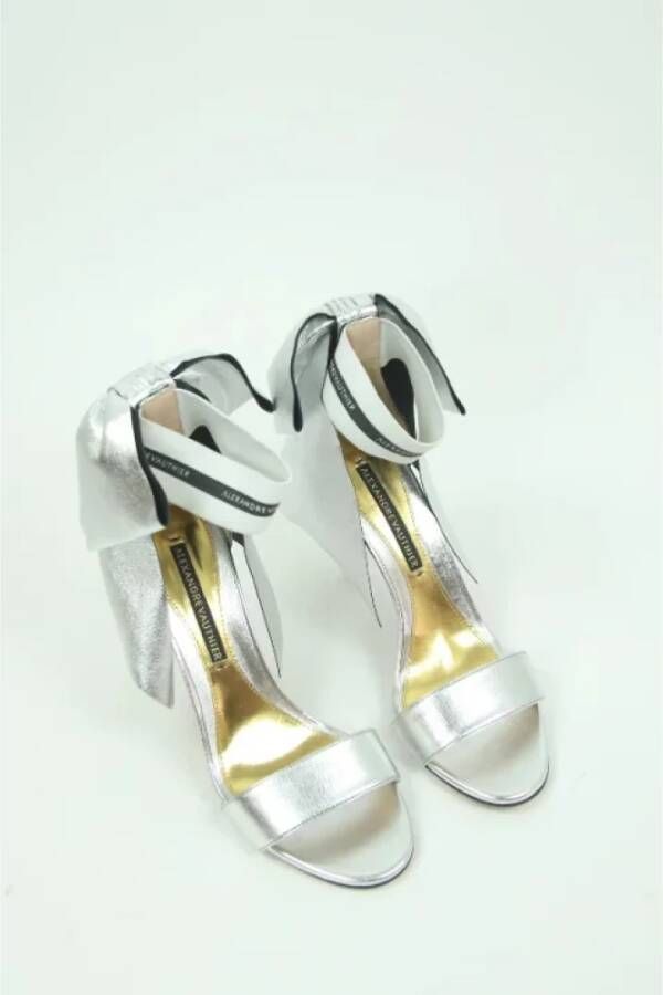 Alexandre Vauthier Pre-owned Leather heels Gray Dames