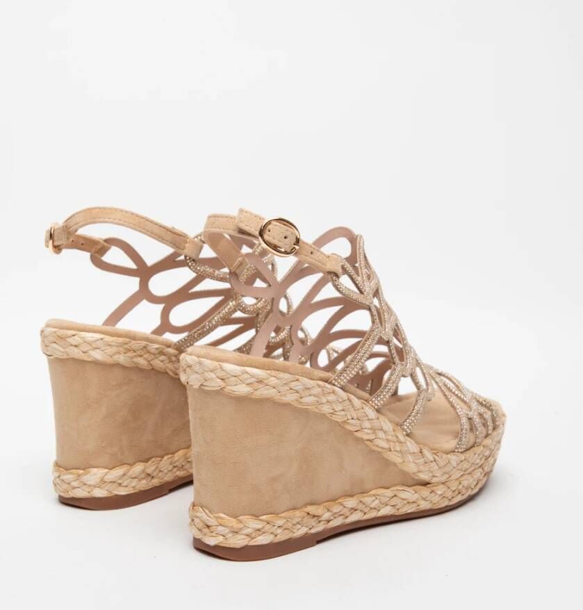 Alma en Pena Beige Sandalen met Strass en Sleehak Beige Dames