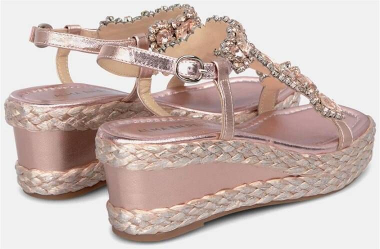 Alma en Pena Gevlochten Rhinestone Sleehak Sandaal Pink Dames