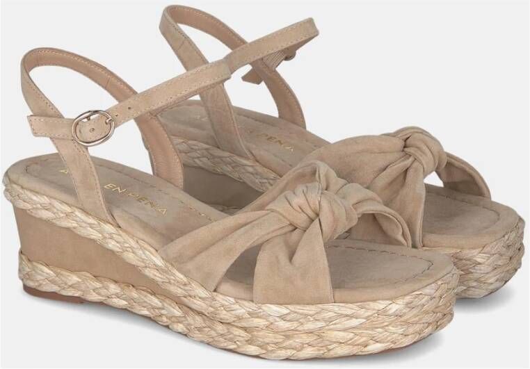 Alma en Pena Gevlochten Sleehak Sandaal Beige Dames