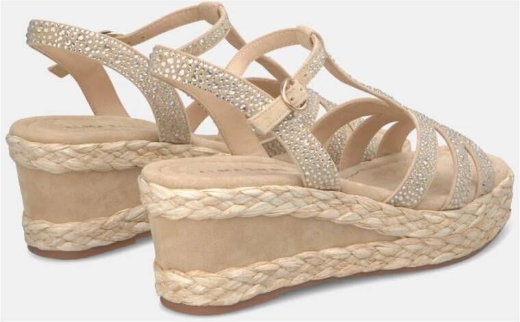 Alma en Pena Gevlochten Sleehak Sandalen met Versieringen Beige Dames