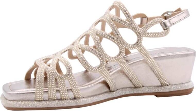 Alma en Pena Zomer Platte Sandalen voor Vrouwen Beige Dames