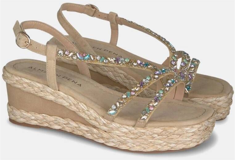 Alma en Pena Multicolor Sleehak Sandaal met Gevlochten Bandjes Beige Dames