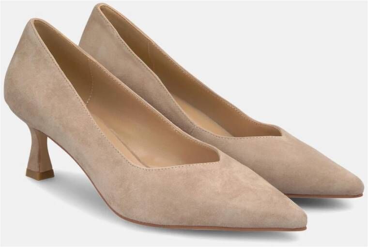 Alma en Pena Puntige Neus Middelhoge Leren Schoen Beige Dames