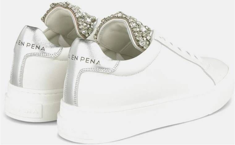 Alma en Pena Sneakers met glanzende kralen White Dames